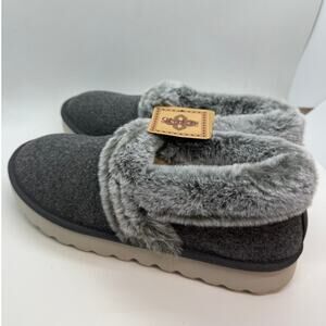 Skechers Cozy up Frosty Snuggles Slippers Women's US 7.5 Grey Slip On 169025/CCL